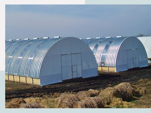 Сельскохозяйственные здания в Артёме